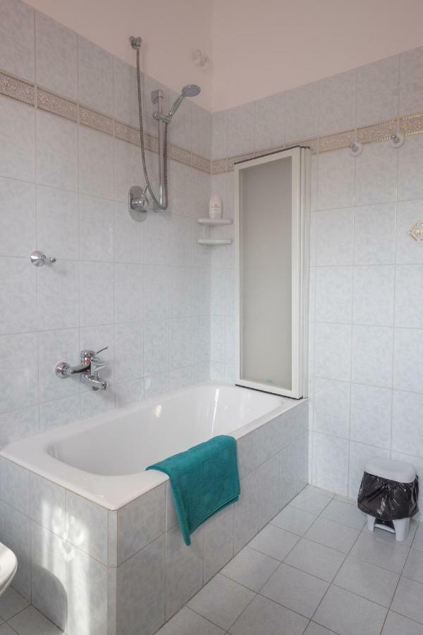 B&B Le Camelie Bareggio Dış mekan fotoğraf