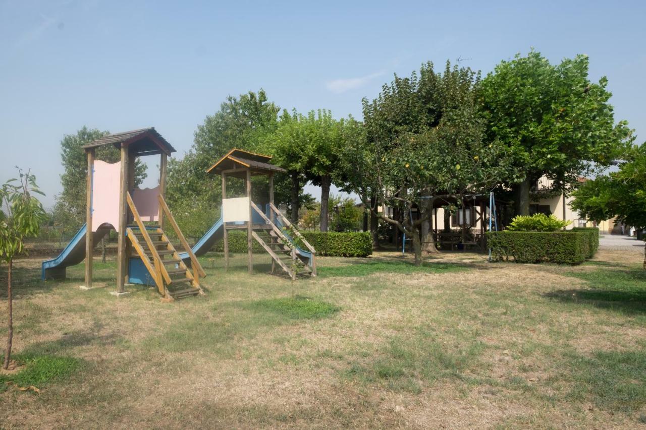 B&B Le Camelie Bareggio Dış mekan fotoğraf