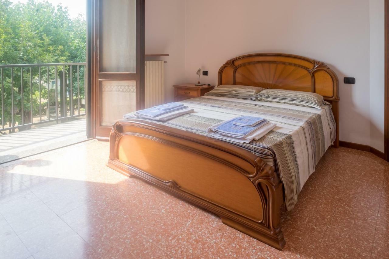 B&B Le Camelie Bareggio Dış mekan fotoğraf